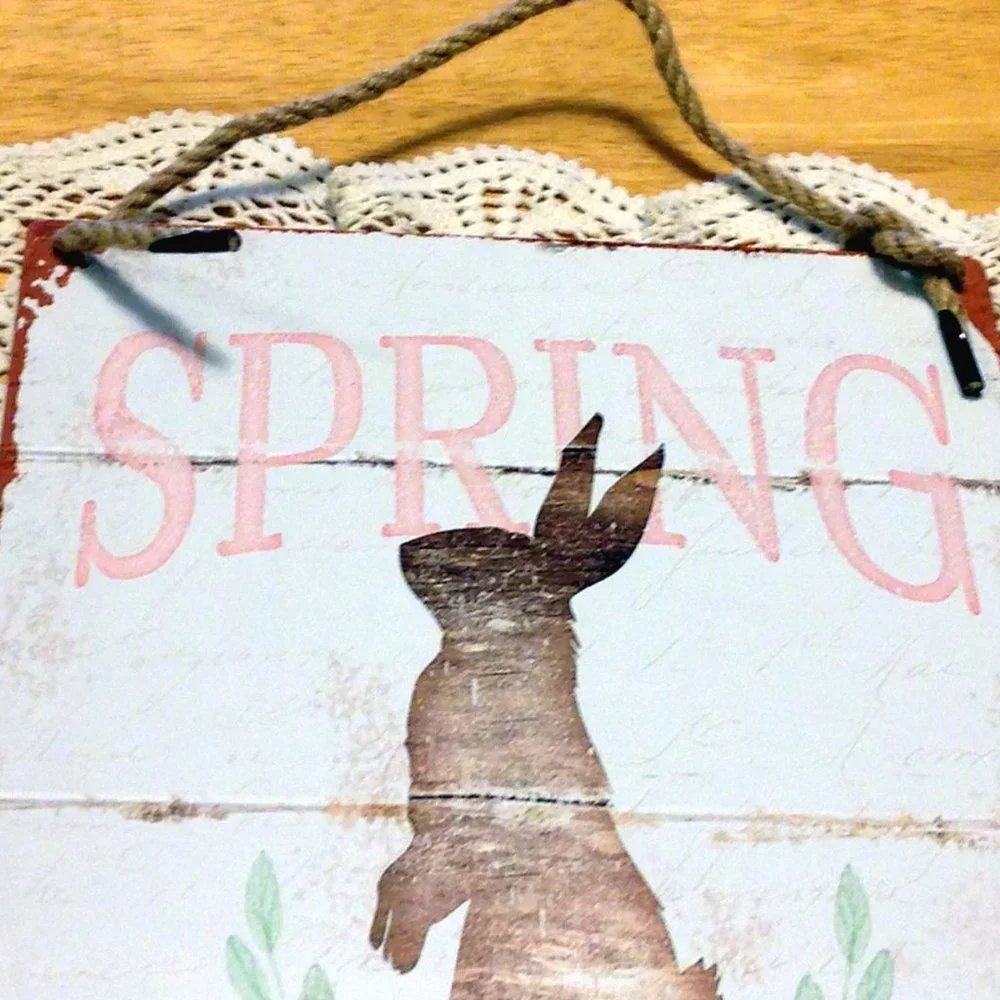Spring Decor wall art, distressed look, nwot
